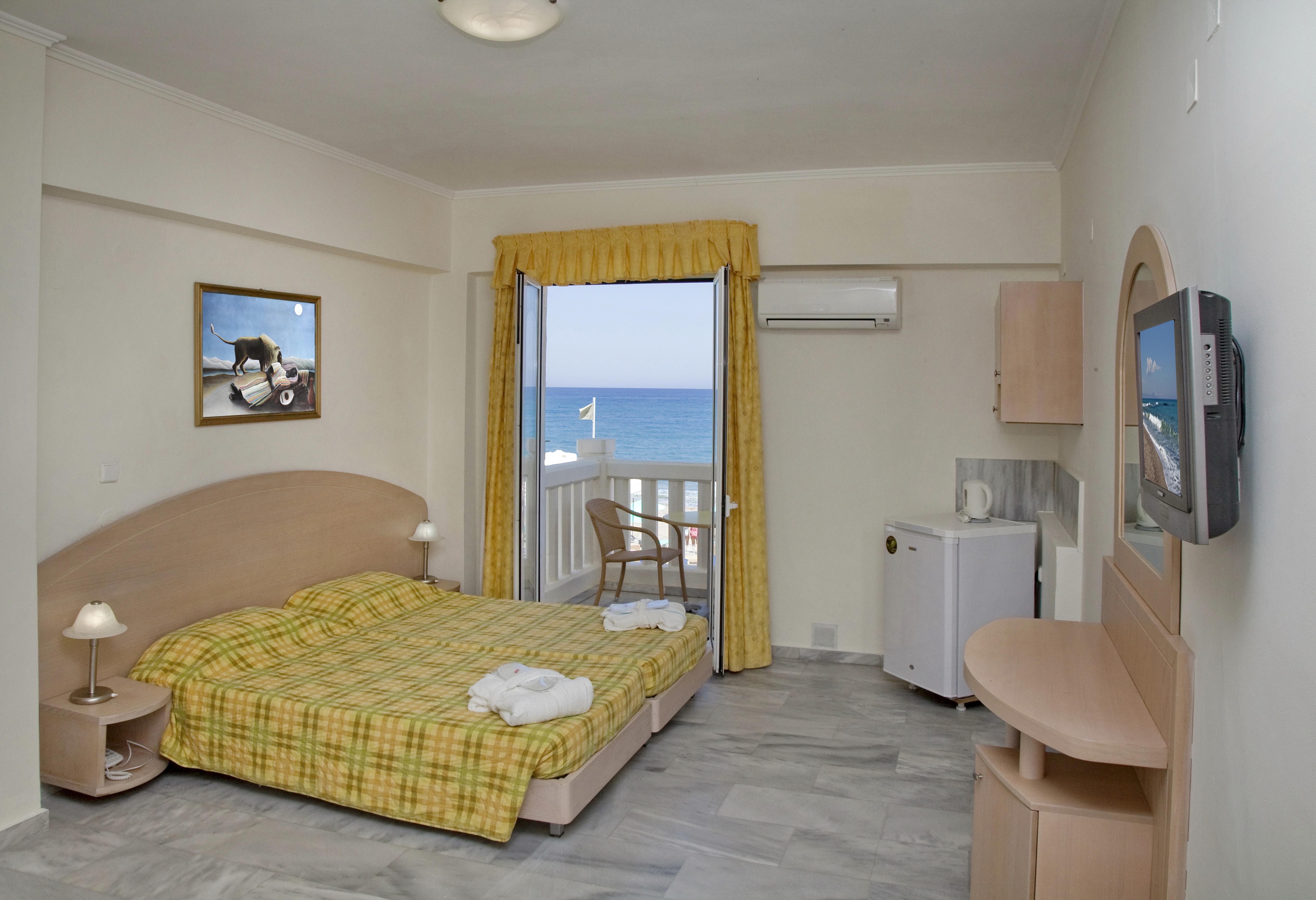 Jo An Beach Hotel Adelianos Kampos Eksteriør billede