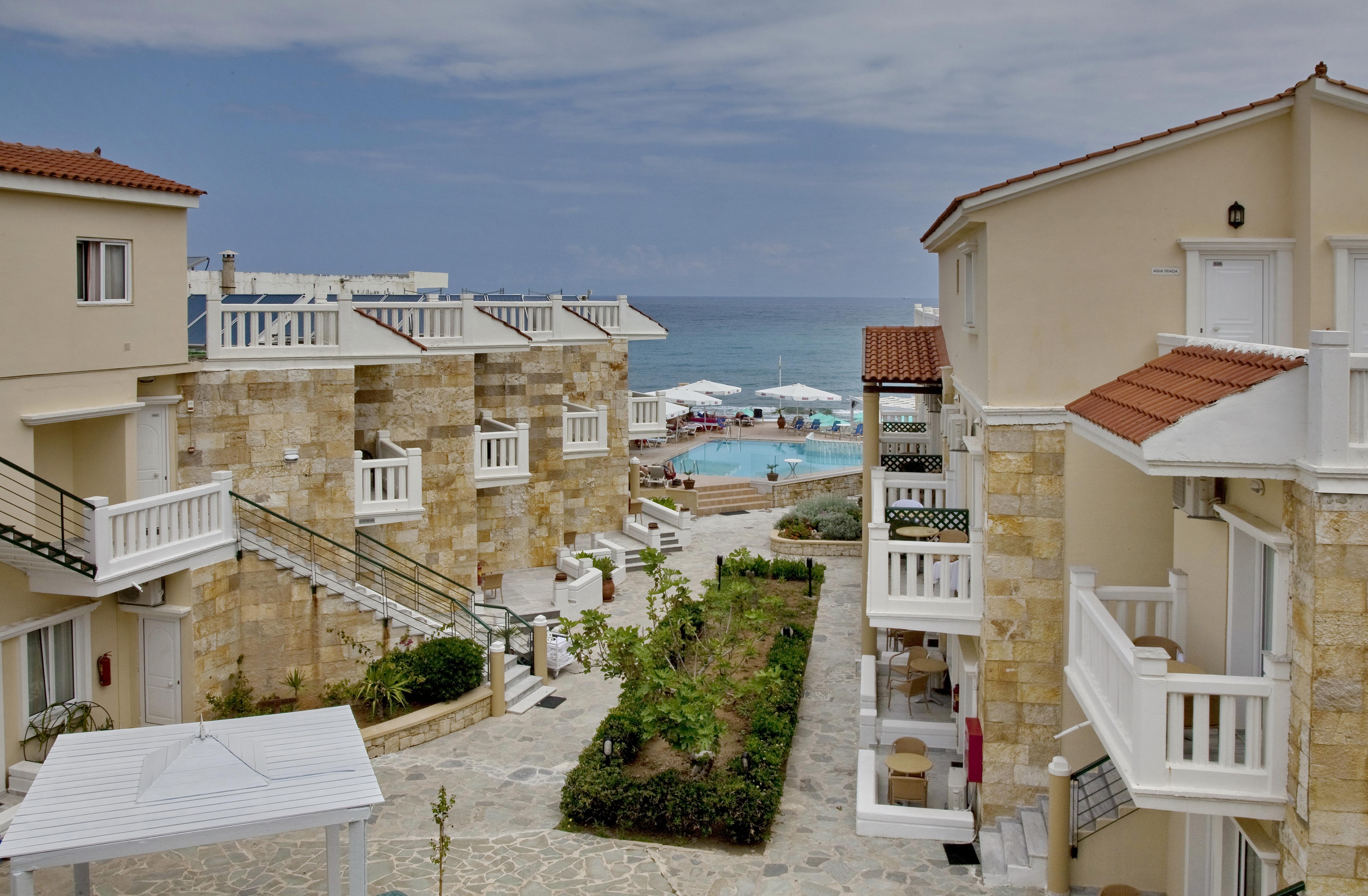Jo An Beach Hotel Adelianos Kampos Eksteriør billede